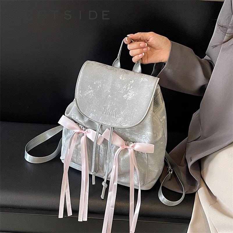 Tenue de gauche Bow Womens Small Pu Leather Sac à dos 2024 Y2K Corée Fashion Silver Sac à dos Lady Travel Sweet Back Packs 250306