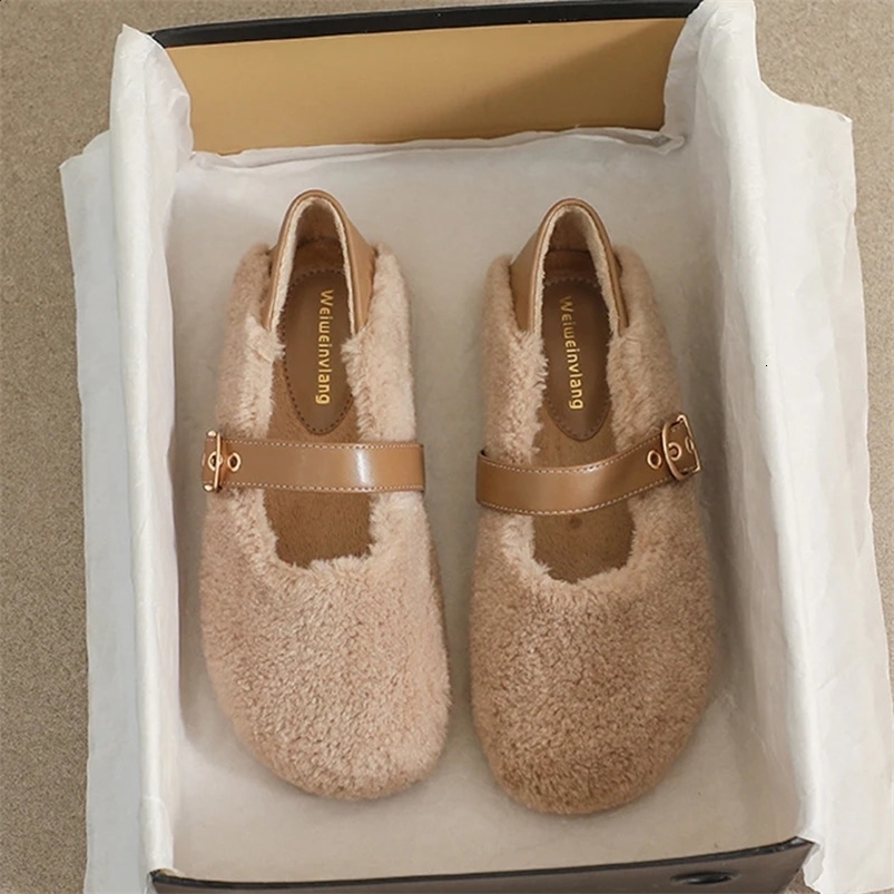 White Lambwool Flat shoes woman leather patchwork ankle belt masy janes winter fur flats round toe furry moccasins big size 43 241121