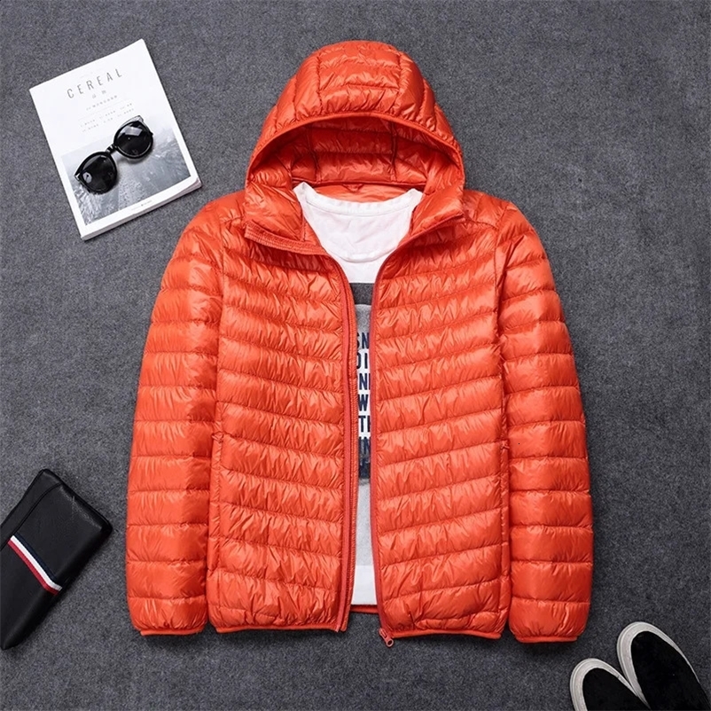 High-grade Mens White Duck Down Light Down Jacket Mens Short Hooded Mens Autumn Winter Lightweight Oversized Coat 240830