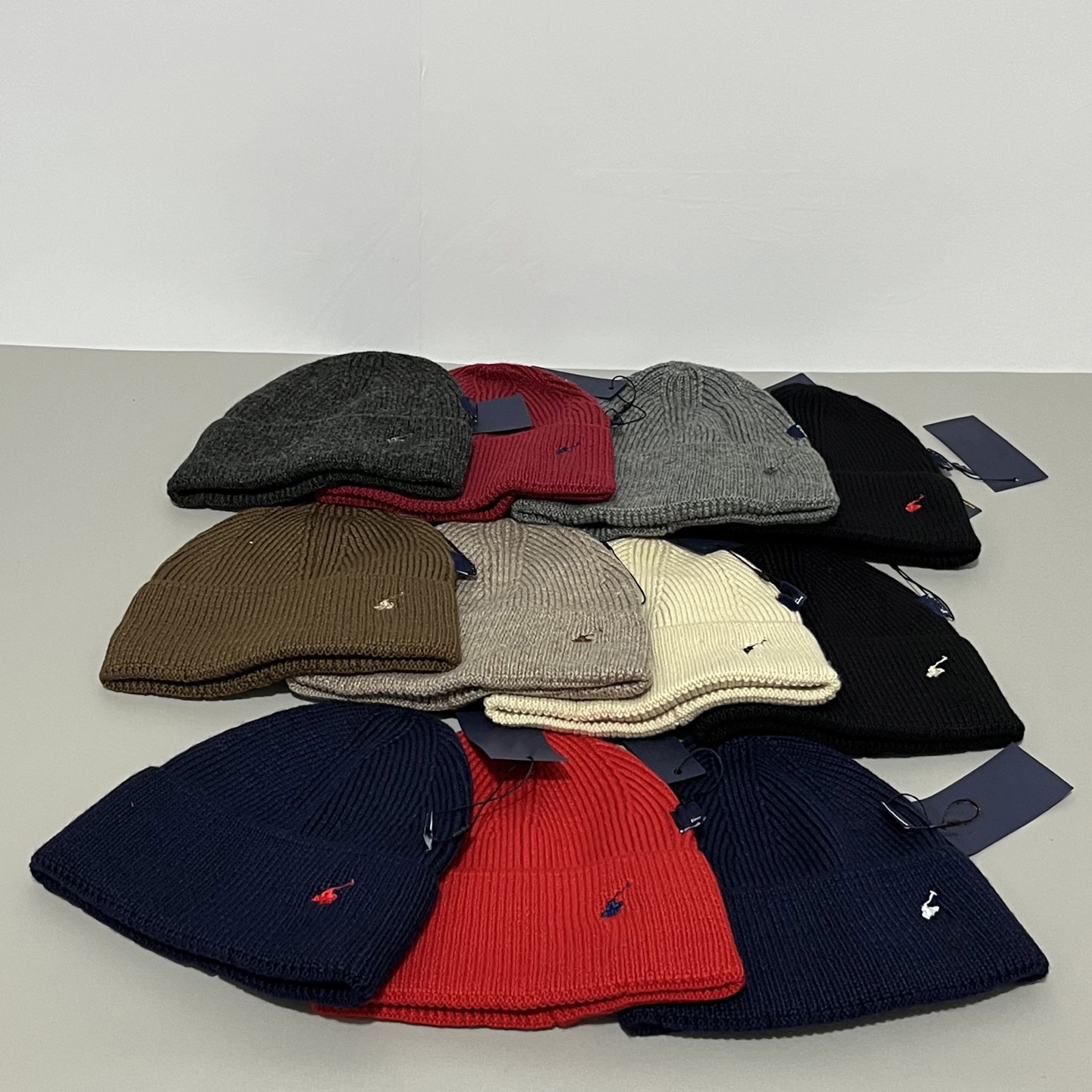 Designer Beanies for Men Women Winter Knitted Beanie Cap Fashionable Skull Cap for Travel Skiing Outdoor Wear Beanie/Skull Caps gift 5A quality