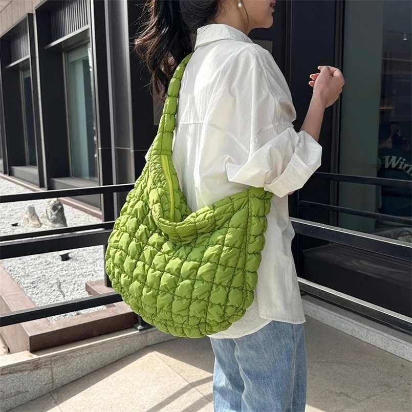 Sac à bandoulière rembourré matelassé pour femmes Bulles plissées Sacs à bandoulins à gros sac fourre-tout sac à main