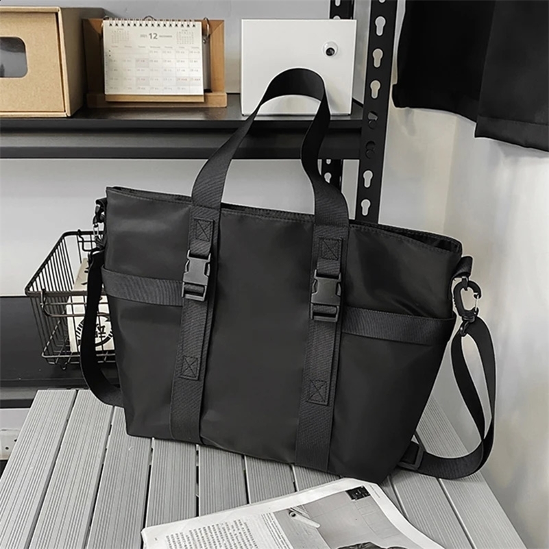 HOCODO Waterproof Women Travel Handbag Large Capacity Ladies Messenger Bag Solid Color Female Crossbody Nylon Shoulder Bag Women 240725