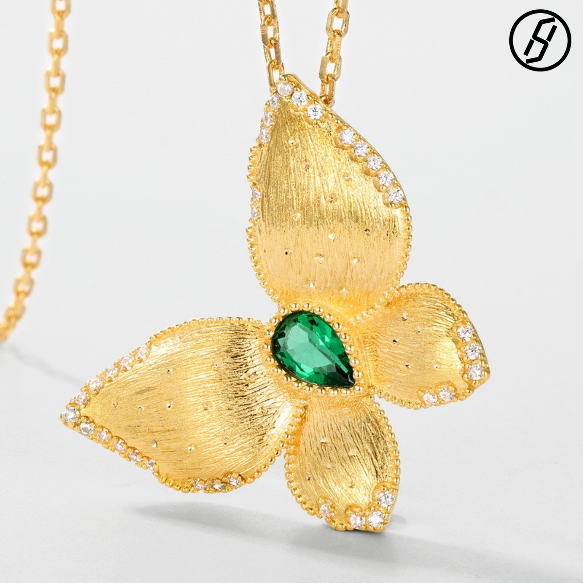New 2025 Autumn Commuter All-matching Necklace S925 Silver Inlaid Emerald Butterfly Brushed Clavicle Chain Fine Brushed Craft Original Jewelry Desig