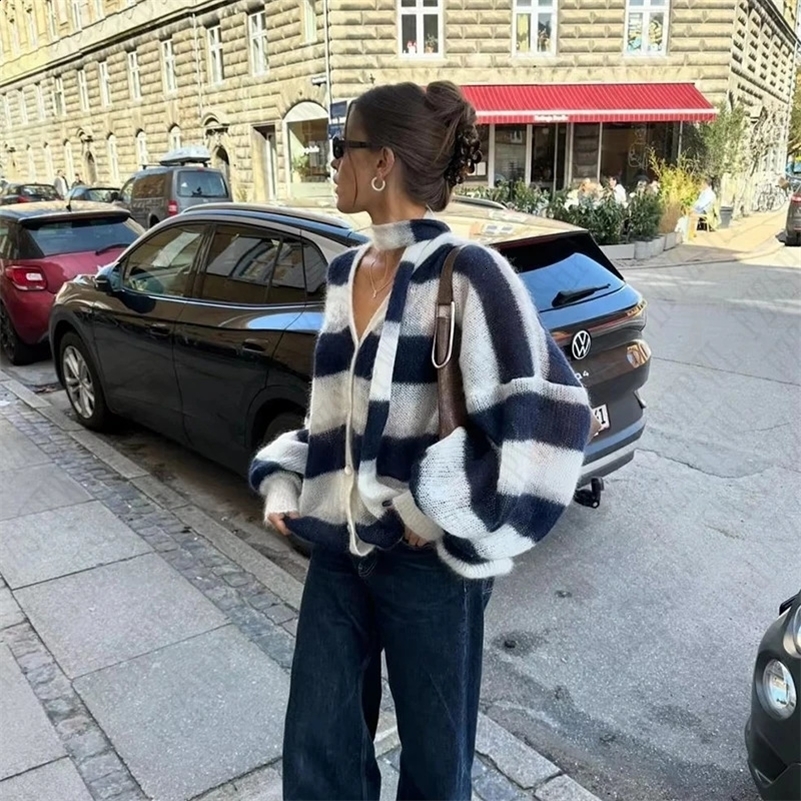 Y2K Harajuku Aesthetic Womens Autumn Winter Striped Knitted Sweater Casual Loose Chic Fashion Cardigan Pullover 2024 Streetwear 250206