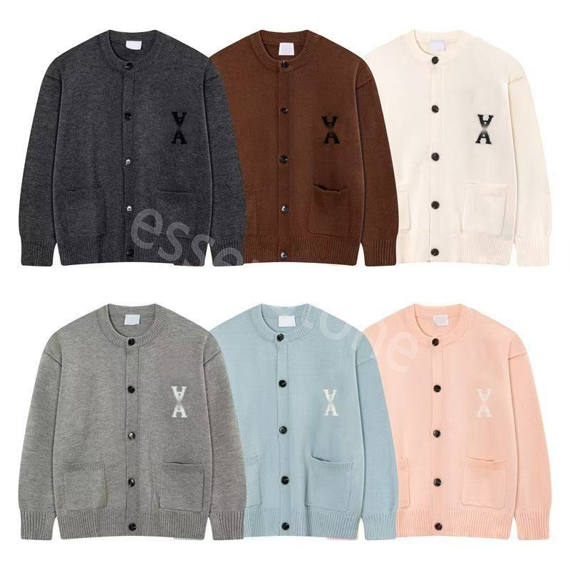 26ss Heart Sweater Designer Sweaters Men's Women's Sweater Stylish Knitted Sweater with Embroidered Heart, Solid Color Round Neck Sweater
