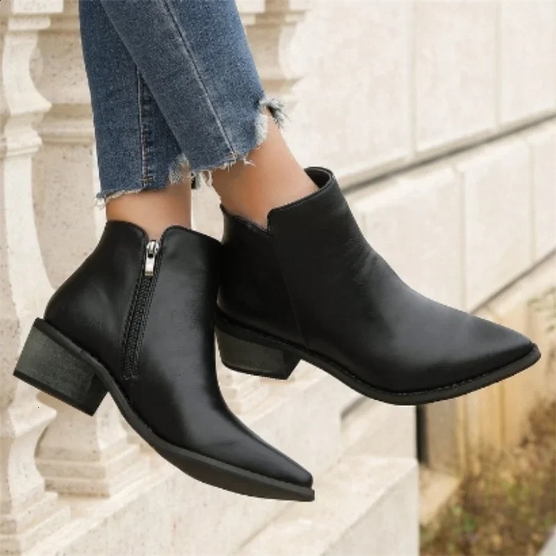 Selling Winter High Quality Womens Shoes Pointed Toe Solid Color Fashion Low Heel Side Zipper Womens Short Boots 250122