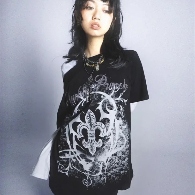 KOSAHIKI Off Shoulder T-Shirt Women Short Sleeve Street Hip Hop Goth Casual Harajuku Grunge Y2k Tops Vintage Printed Tees 240827