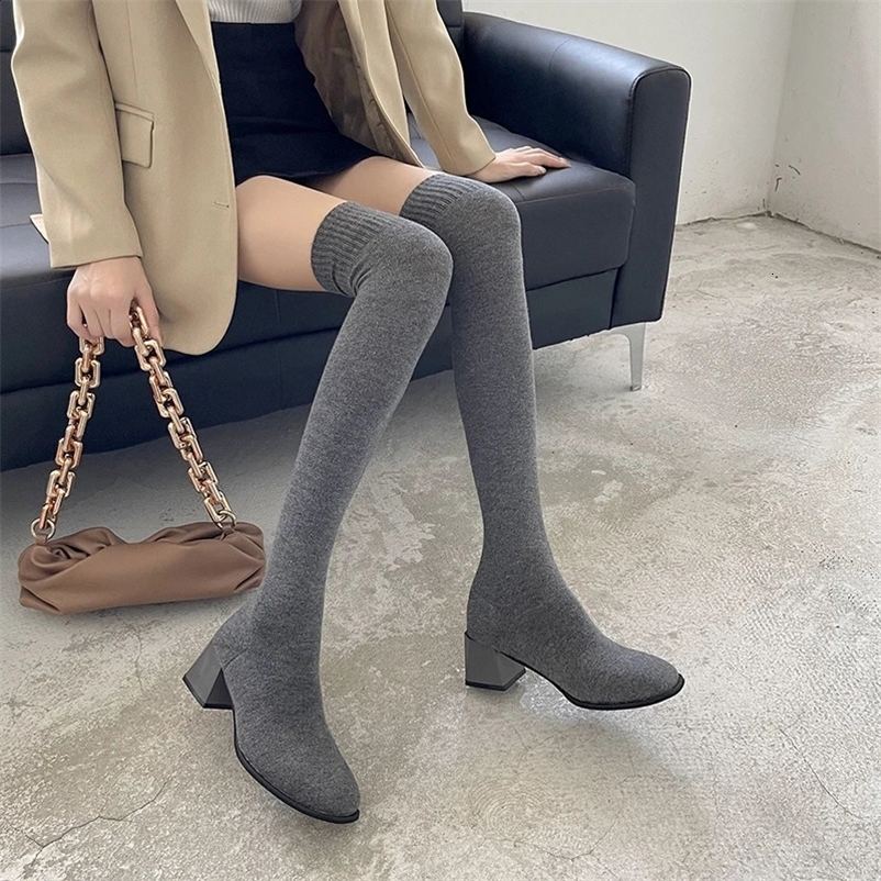 High heels socks womens knee high elegant womens sexy tight shoes thick high heels autumn and winter knitted boots 240731bj