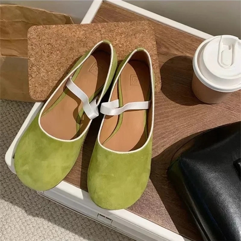 Casual Womens Sports Shoes Solid Color Fashionable Womens Flat Shoes Elegant Round Toe Versatile Soft Shallow Mouth 250122
