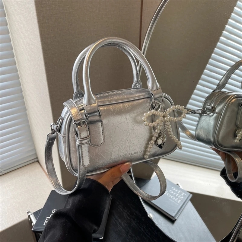 Solid color summer versatile 2024 fashionable sense niche crossbody bag for womens handheld small square bag 250314bj