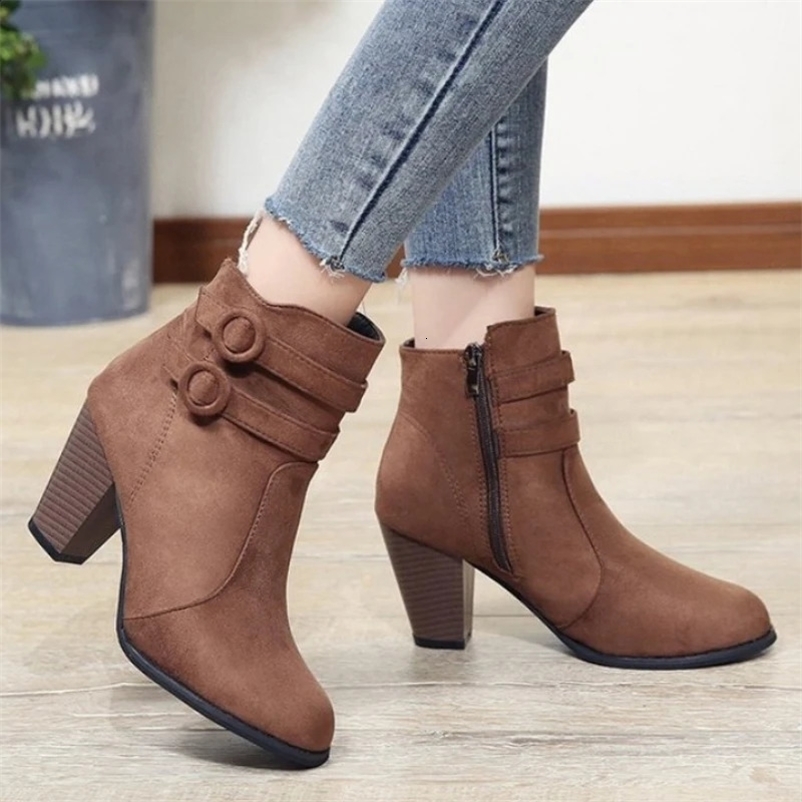 Retro boots womens shoes square high heels womens high heels rubber ankle womens solid platform short boots 240914bj