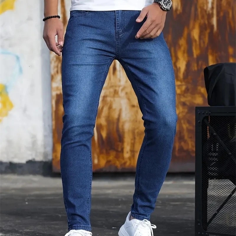 Mens pants vintage washed zipper stretch jeans casual slim fit mens Trouser plus size pencil pants denim tight jeans 240930bj
