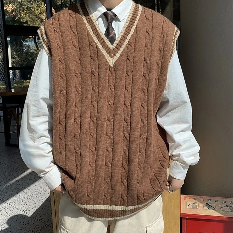 2024 Spring Automne Men British Student Uniform Vest Fashion V Neck Pullover Sans manches gistcoat tops tricotés C123 241116