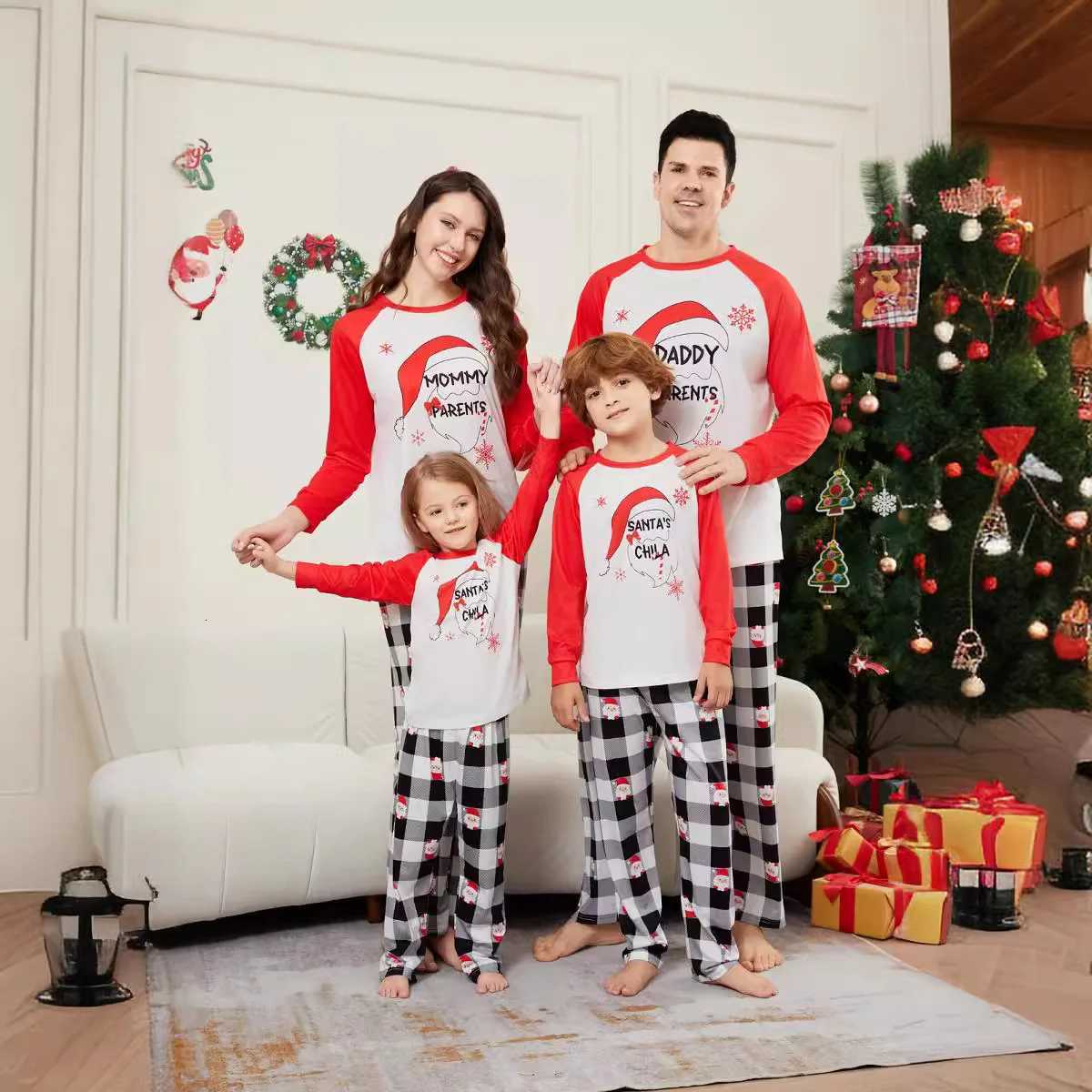 Autumn and winter 2025 Christmas pajamas family pajamas red checkered fashionable parentchild home set baby onepiece pajamas X250923