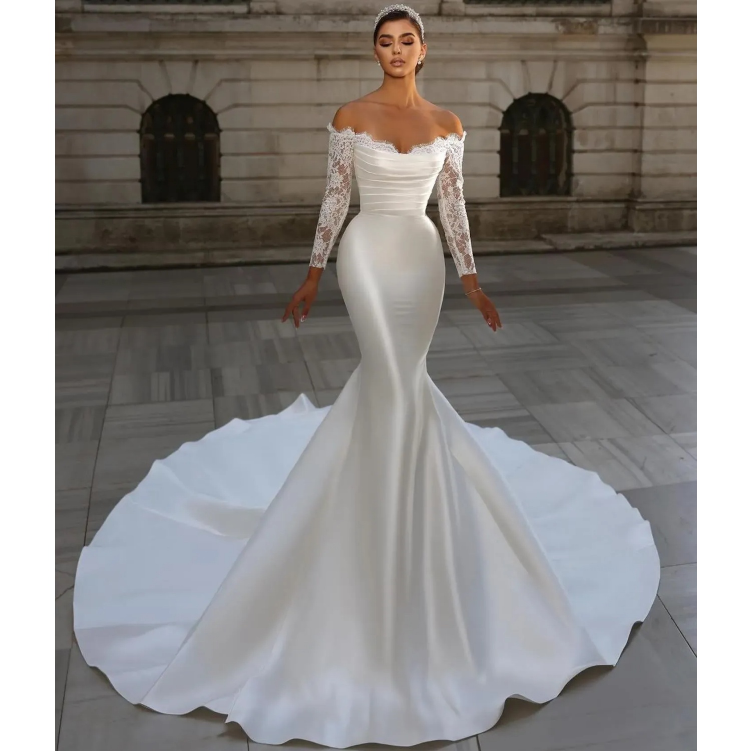 Arabic Sheer Neck Long Sleeves Mermaid Wedding Dresses Appliques Lace Stunning Aso Ebi Bridal Gowns Plus Size 01