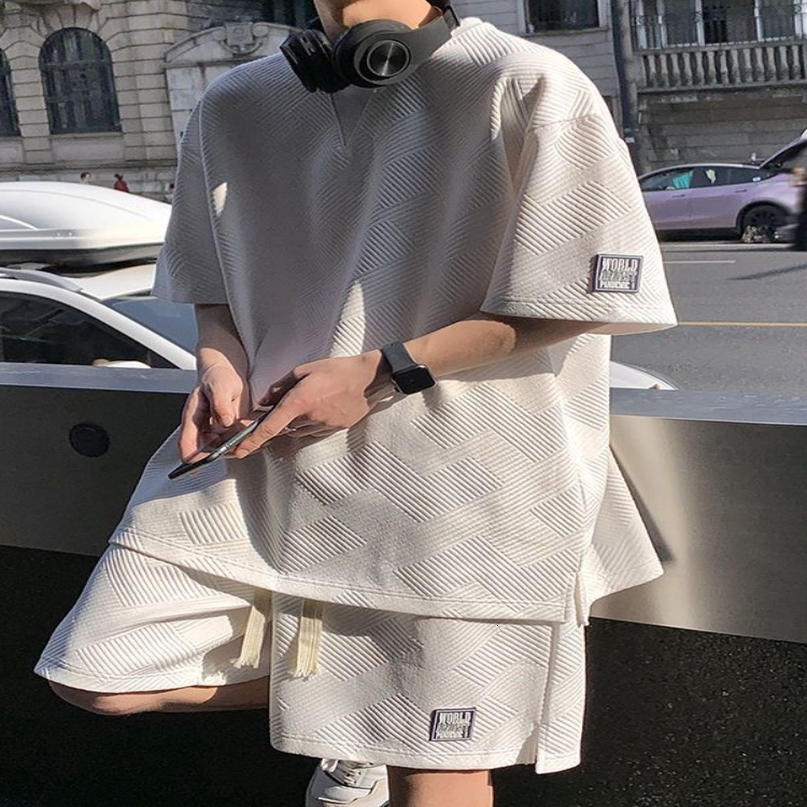 Mens Tracksuits Gmiixder Summer Unisex Asual Suit Hong Kong Style Short SleeveTshirt Korean Streetwear Casual Preppy Shorts Two Piece Set 230418