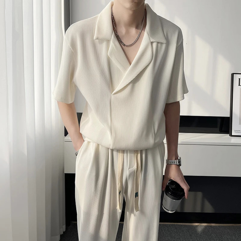 Summer Pleated Sets Men Fashion Casual Short Sleeved T shirtTrousers Twopiece Mens Korean Loose Ice Silk 3color 240531