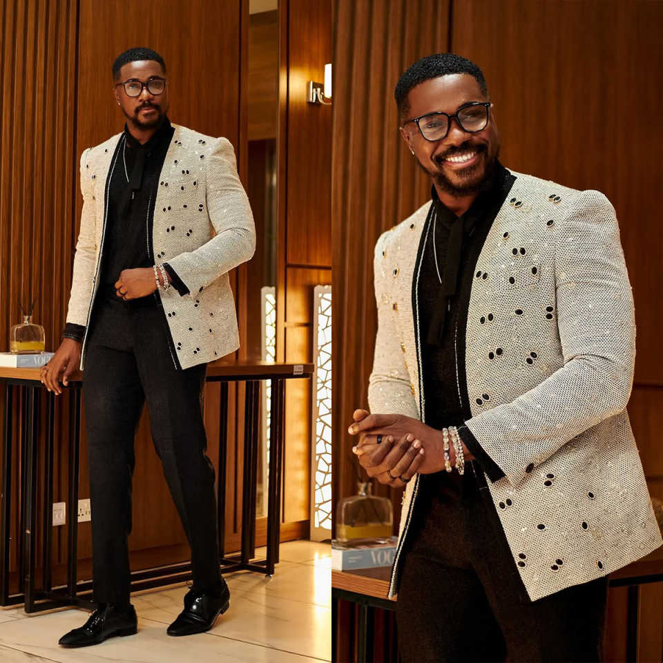 Elegant Men's Suits 2 Pieces Jacket Pants Tailored Male Blazer Button Decoration Wedding Formal Occasion Plus Size