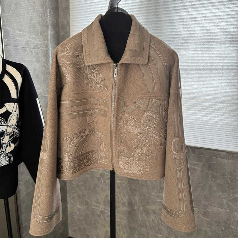 Women's Jackets designer Cropped Wool Coat H Brand New Model Thousand-Needle Embroidery Short Cashmere Coat Sheepskin Embroidered Patchwork Cra
