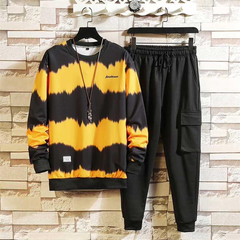Patchwork Men's Sportswear Sets Autumn Spring Hoodies Casual Tracksuit Sweatshirt + Sweatpants Track Suit 211109