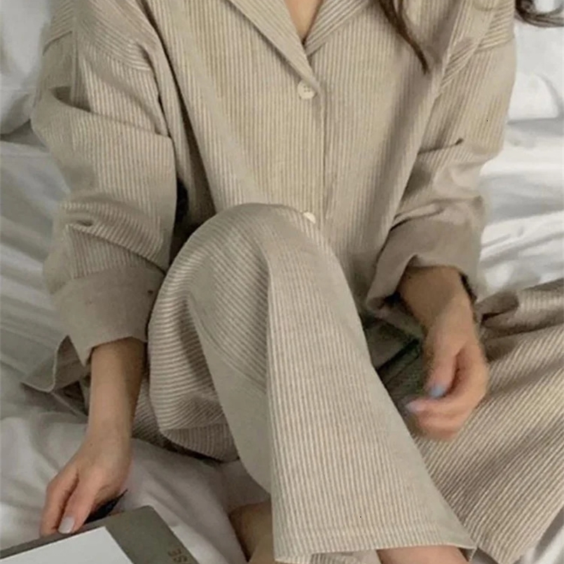 Fashion Stripe Long Sleeve Pajamas Women Single Breasted Buckle Turn Down Collar Home Wear High Grade Autumn Pajama Sets 241120