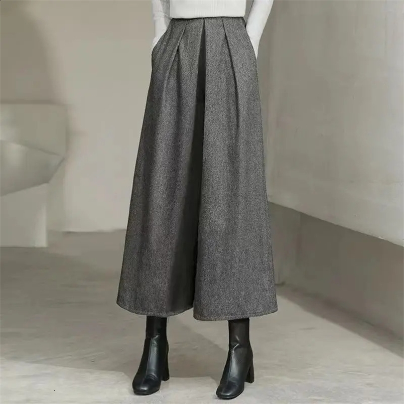 Autumn Winter Fashion Loose Solid Color Elastic Waist Wide Leg Pants Women Clothing Simplicity Pleated Thick Ankle-length Pants 240923