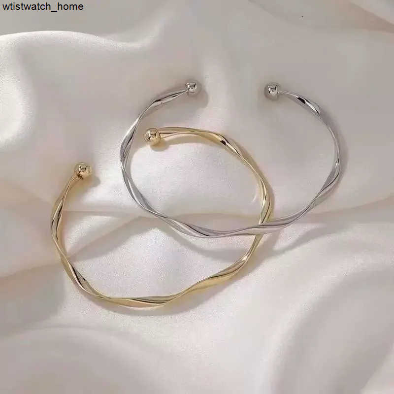New Fashion Trend Unique Design Elegant Exquisite Twist Simple Bracelet Women Jewelry Wedding Party Premium Gift Wholesale