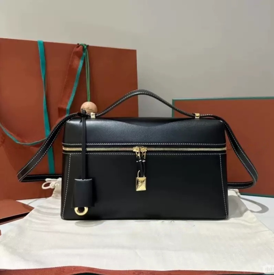 designer bag clutch bag Lunch Box Cowhide Evening Bag Fashion simple underarm single-shoulder bag Leather crossbody Cowhide Double Zipper Tote Makeu