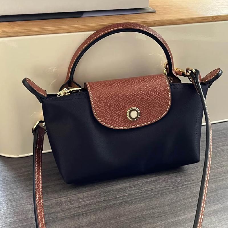 Free Shipping New Designer Dumpling Bag Exclusive Crossbody Bags Embroidered Handbag Luxury Tote Bag Lady Tote Classic Phone Purse Exquisite Card Ho