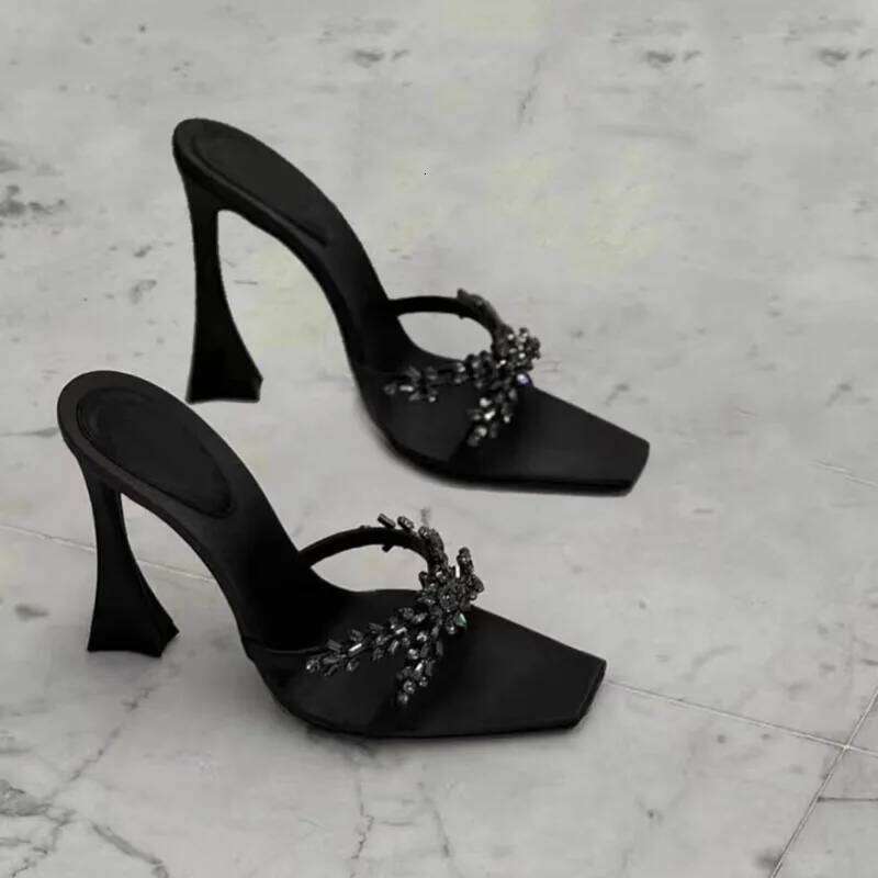 Crystal High Heels Slippers Women Elegant Dress Shoes Fashion Sexy Sandals 2025 Summer Beach Flip Flops New Mujer Slides