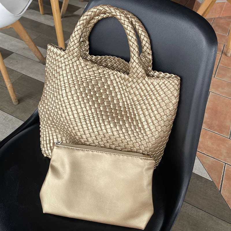 Fashion Woven Bag for Women Vegan Leather Tote Bag Medium Summer Beach Travel Handbag and Purse Retro Handmade Shoulder Bags W250924