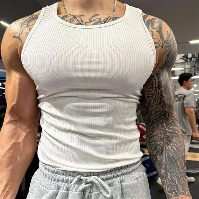 Spring Summer Fashion Tank Tops Man Solid Fit Round Neck Clothing Men Sleeveless Pullovers Tees Sport Hip Hop Y2K Mens Clothing 250226