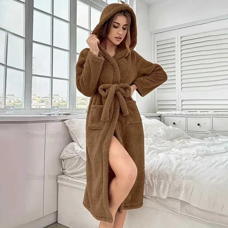 Autumn Winter Flannel Home Clothing Hooded Kimono Robe Big Size 3Xl 4Xl 5Xl Intimate Lingerie Women Warm Sleepwear Nightgown Z250924