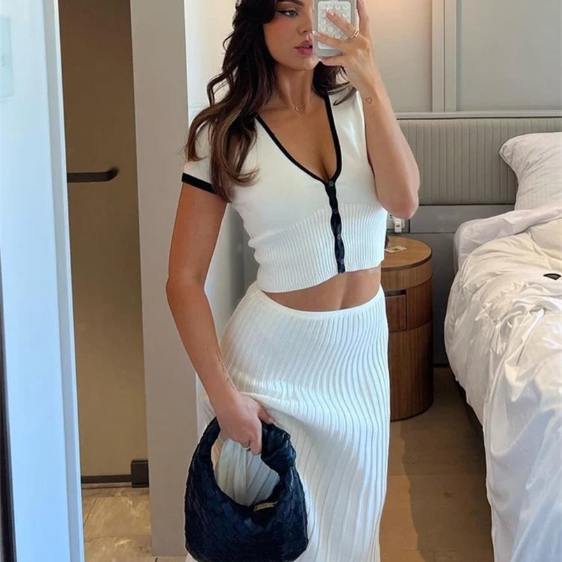 White long skirt for ladies 2 piece pleated long skirt V Neck crop top set elegant dress 2 piece skirt set office Summer 240829