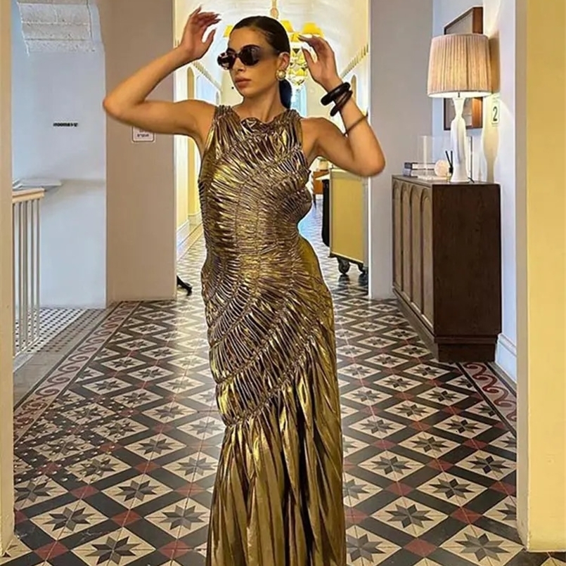 Fashion Gold Sequins Pleated Long Dess Womens Round Neck Sleeveless High Waist Slim Dresses Fashion Elegant Party Evening Robe 240930