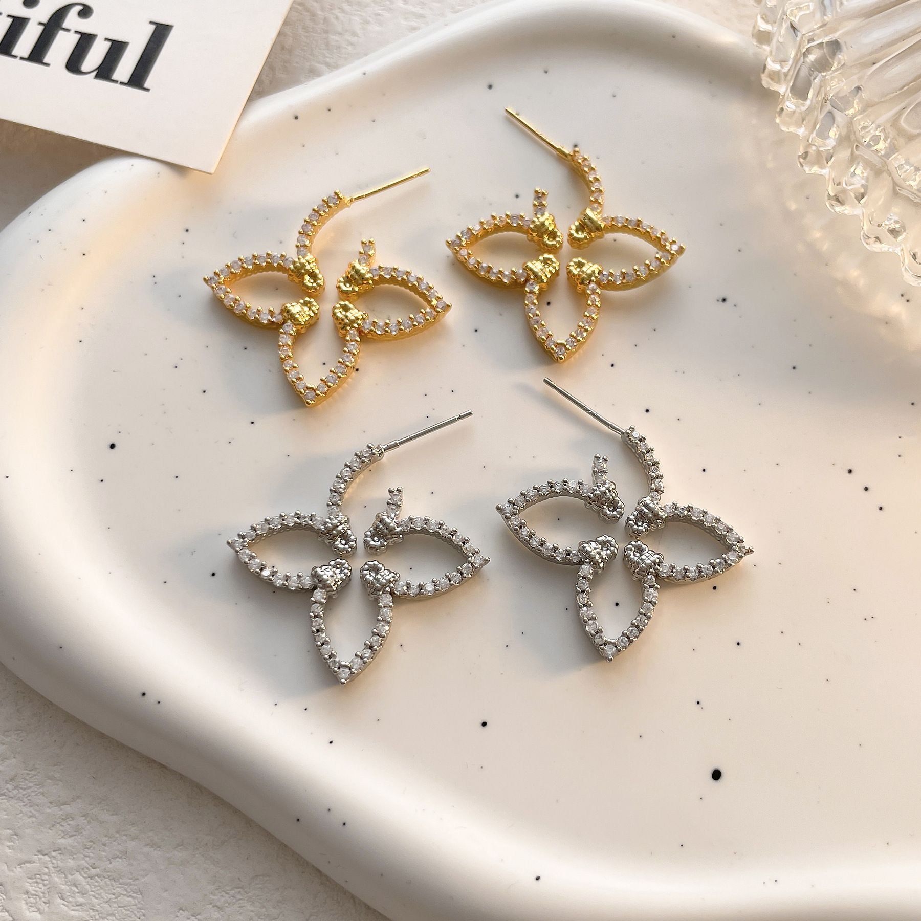 Light Elegant Sparkling Star Fashionable Versatile Copper Gold-Plated Zircon Earrings for Women