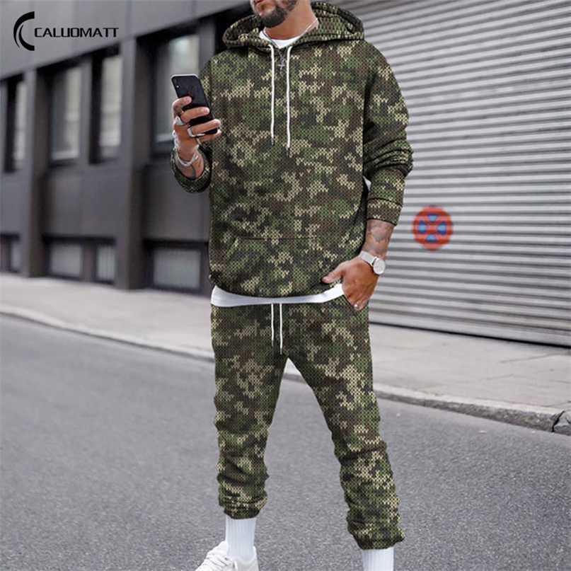Men's 2 Piece Set Warm Camouflage Print Outfit Casual Long Sleeve Oversize Hoodie Sweater Top+Sweatpant Male Tracksuit Sportwear 211109