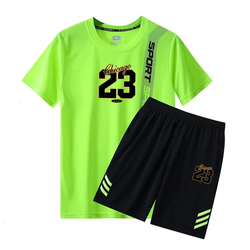 mens casual wear suit summer shortsleeved Tshirt shorts quickdrying and breathable 2piece set 240409