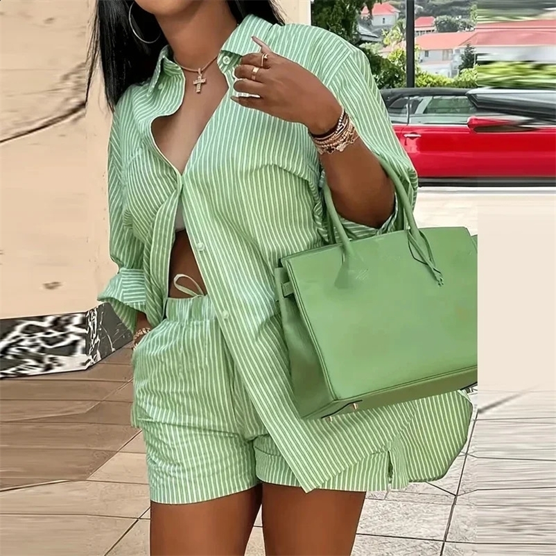 Sexy collar button up shirt and short sleeved womens spring striped printed two-piece retro long sleeved office suit 250317