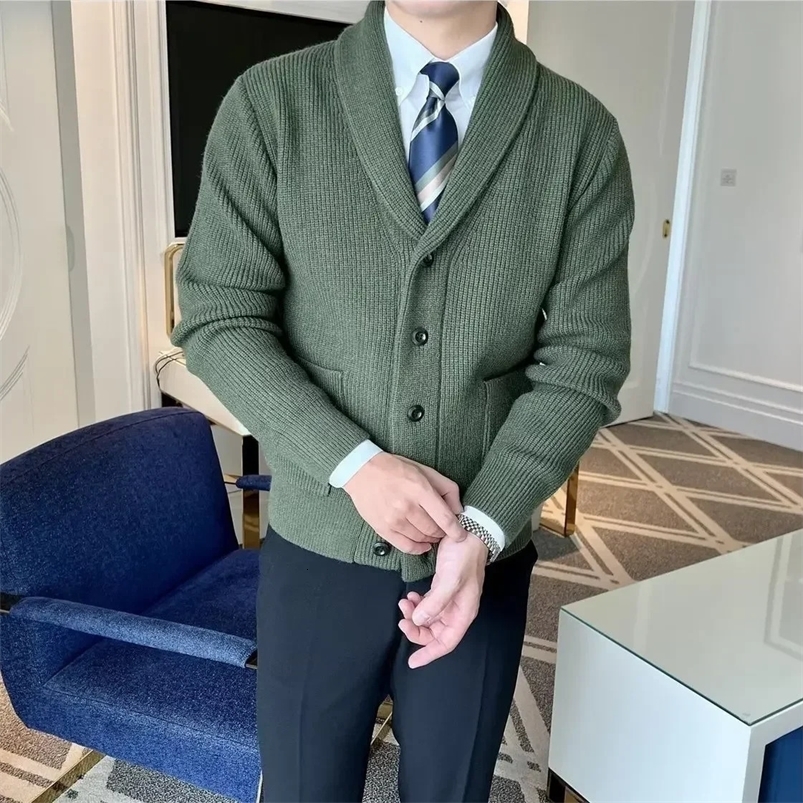 Pocket high-quality jacket solid color mens sweater clothing trade street clothing Y2k knitted cardigan mens cardigan 241125