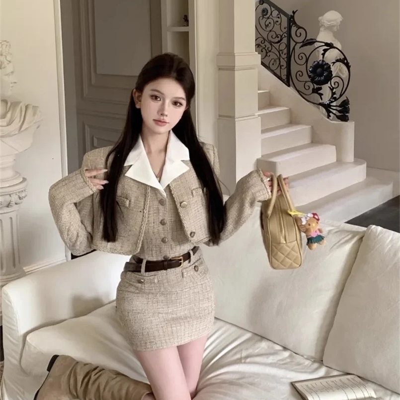 Sweet Girl Tweed Suit Womens Autumn/Winter Long-sleeved Short Coat Notched Collar Sleeveless Dress Two-piece Set Female Clothes 240823