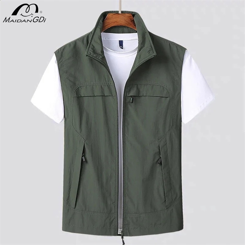 MaiDangDi Mens Quick Drying Casual Vest Simple Solid Color Mens Jacket Fashionable Lightweight Male Clothing Oversized Jacket 240729
