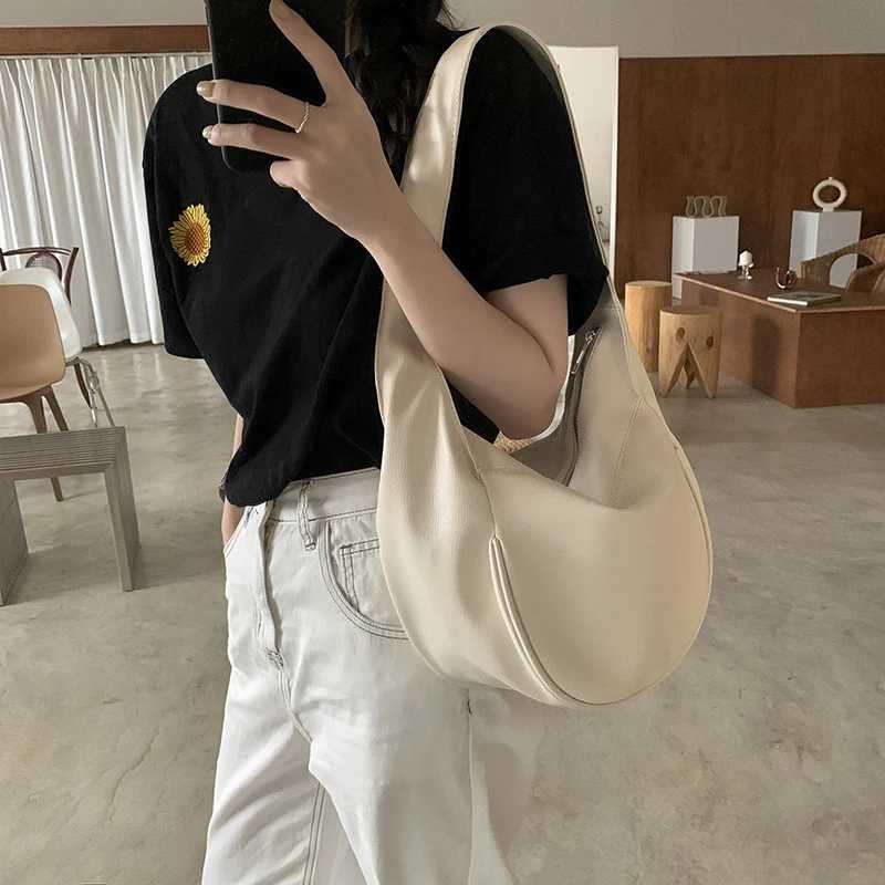 New Fashion Womens Hobos Bag Soft PU Leather Shoulder Messenger Bags Wide Strap Female Half Moon Purse and Handbags Z250923