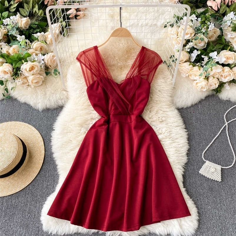 DEAT Women Mesh Open Back Sleeveless Dress Solid Color V-neck Waist Sexy Slim Fashion Spring Summer 11B579 210709