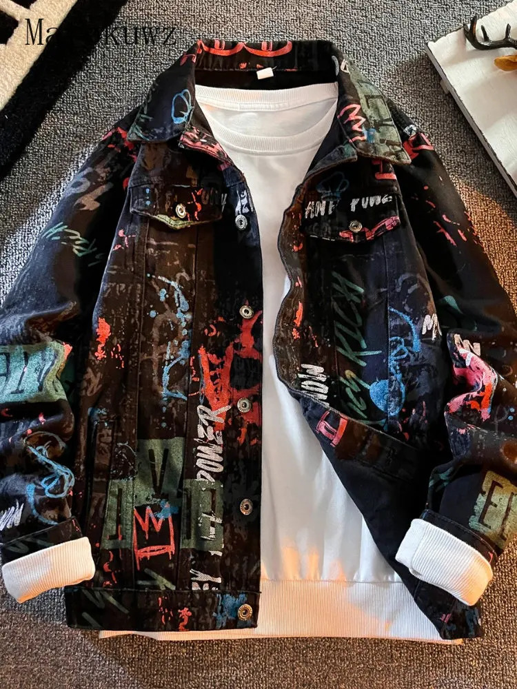 Mafokuwz Leter Graffiti Denim Jacket Mens Fashion Spring Punk Wear Korean Kpop Trend Slim Top Unisex Handsome Casual Jeans Coat 250917Z