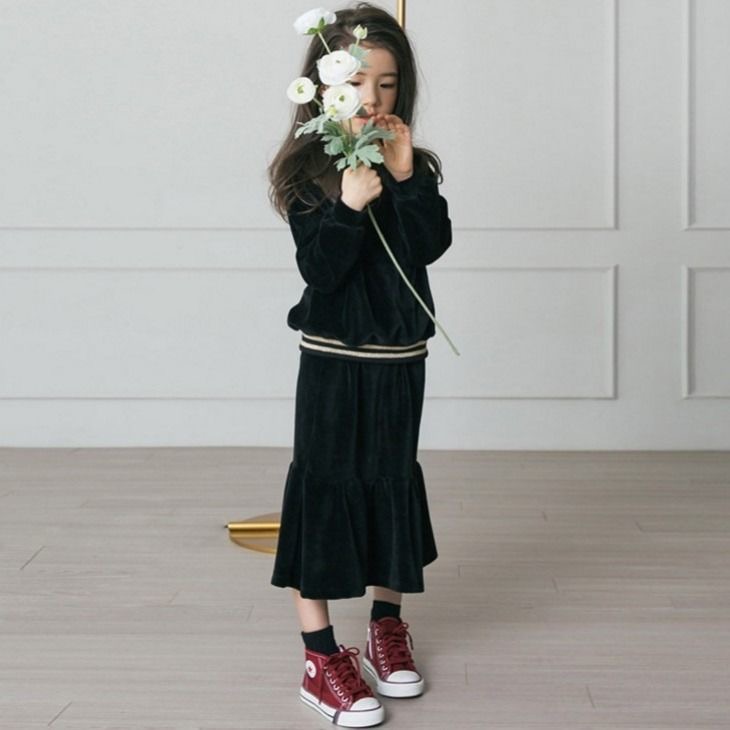 D376 Korean style girl suit autumn and winter new children&#039;s clothing Korean velvet top ruffle skirt children&#039;s casual two-piece suit-image-1076670215