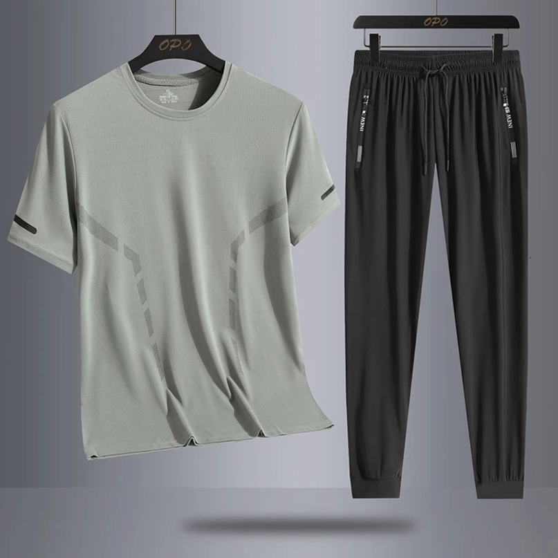 Mens quick drying short sleeved Tshirt sports set summer round neck top ice silk pants twopiece fashionable 240531