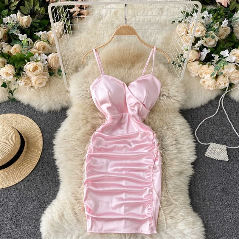 DEAT Women Beading Bandage Sexy Suspender Buttocks Dress Solid Color V-neck High Waist Fashion Spring Summer 11B521 210709
