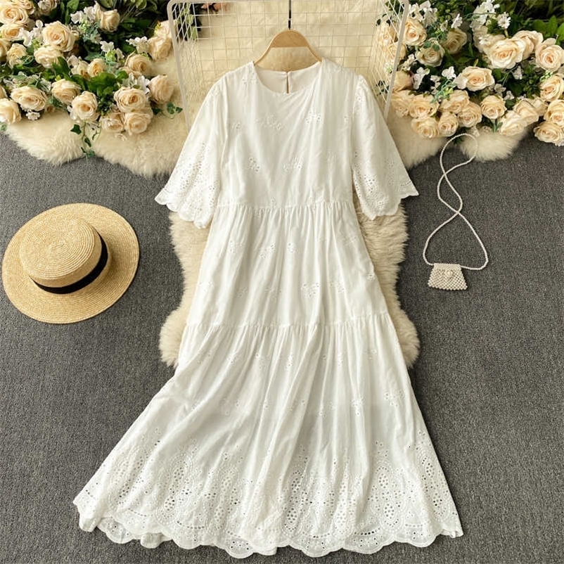 DEAT Women Sweet Hollow Out Lace Casual Dress Solid Color Round Collar Leisure Fashion Spring Summer 11B365 210709
