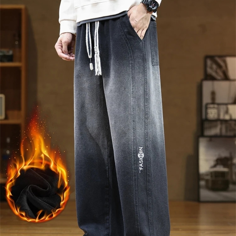 Winter Mens Jeans Thicken Velvet Warm Denim Pants Wide-Leg Straight Thermal Fleece Baggy Jean Trousers Plus SIze 8XL 240722